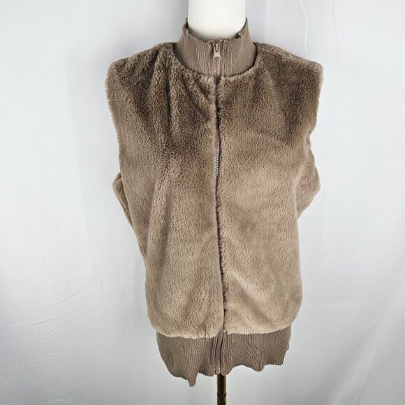 Questions Faux Fur Vest Medium Zip Front Mock Neck Tan - Picture 2 of 10
